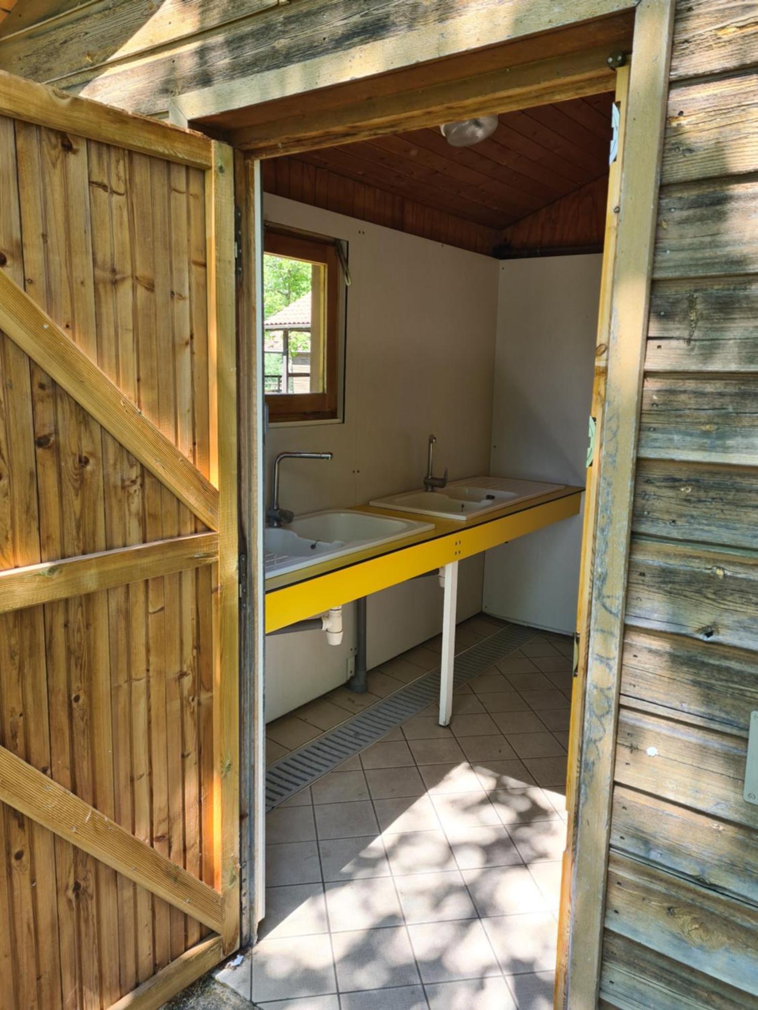 Les Chalets Guinguette Capdenac-Gare Εξωτερικό φωτογραφία